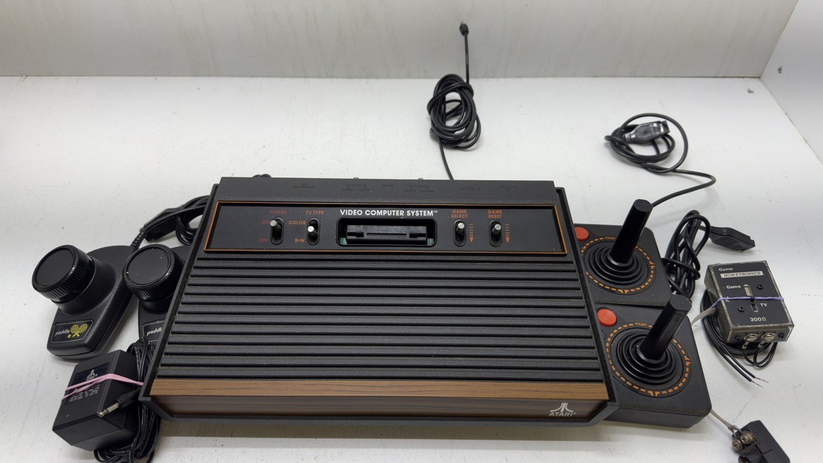 ATARI CX-2600A Video Gaming Console w/Controllers (Parts or Repair) READ