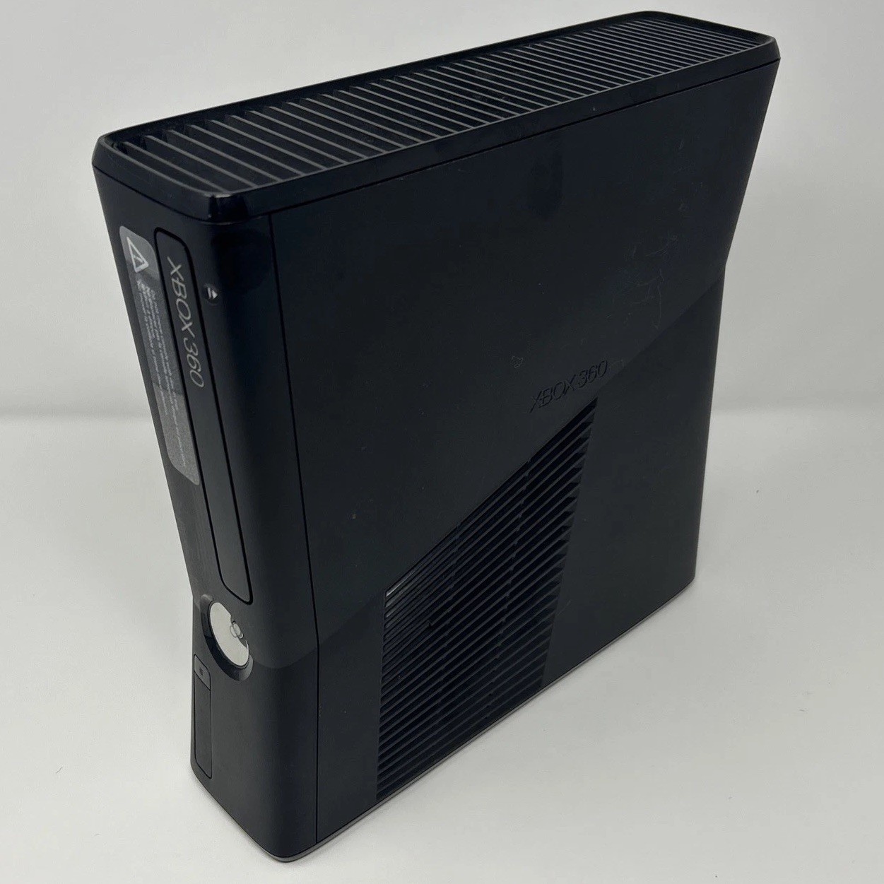 Microsoft Xbox 360 Slim 250GB Console Bundle – Refurbished Tested w/ Box