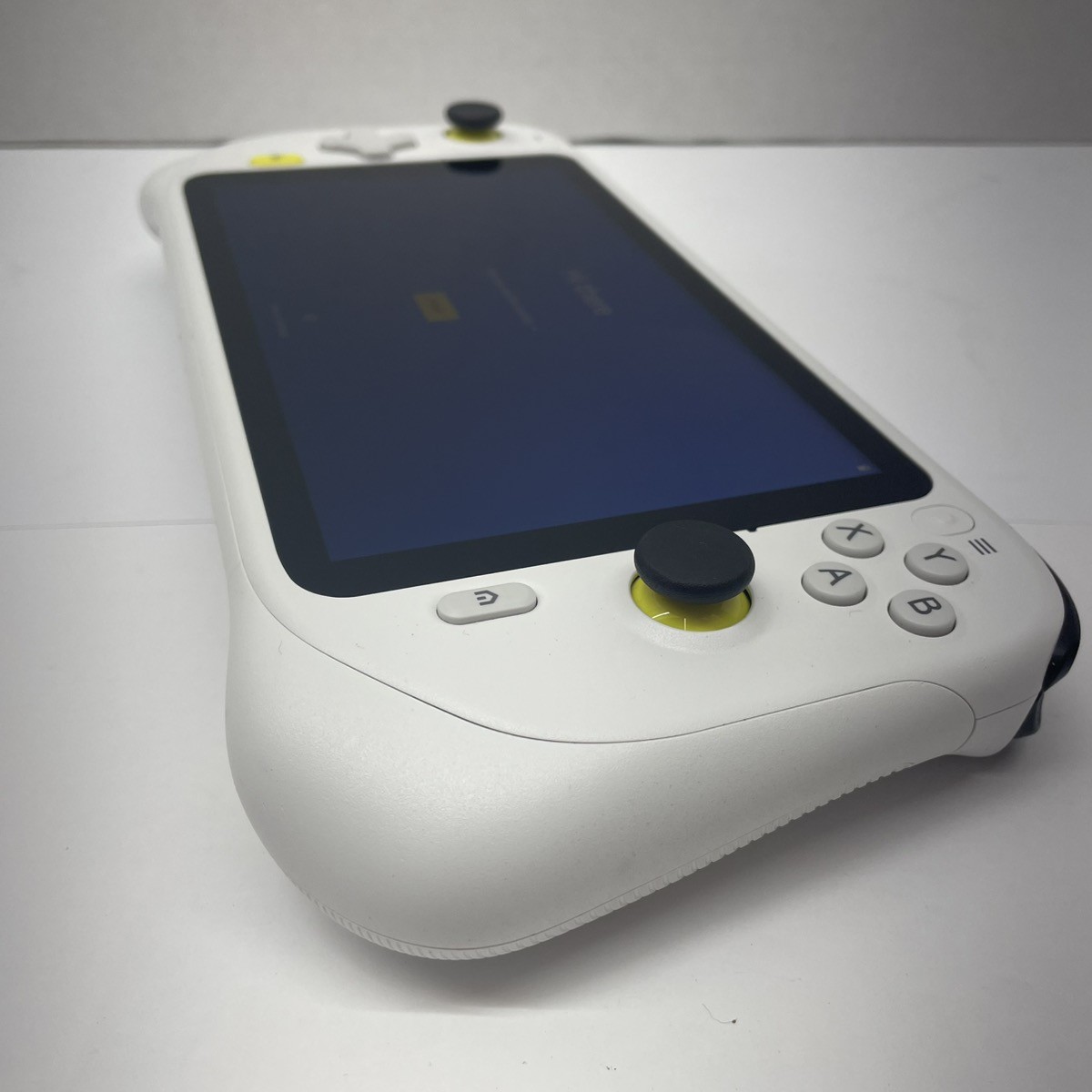 LOGITECH G CLOUD HANDHELD GAMING CONSOLE GR0006 WIFI (CMP126028)