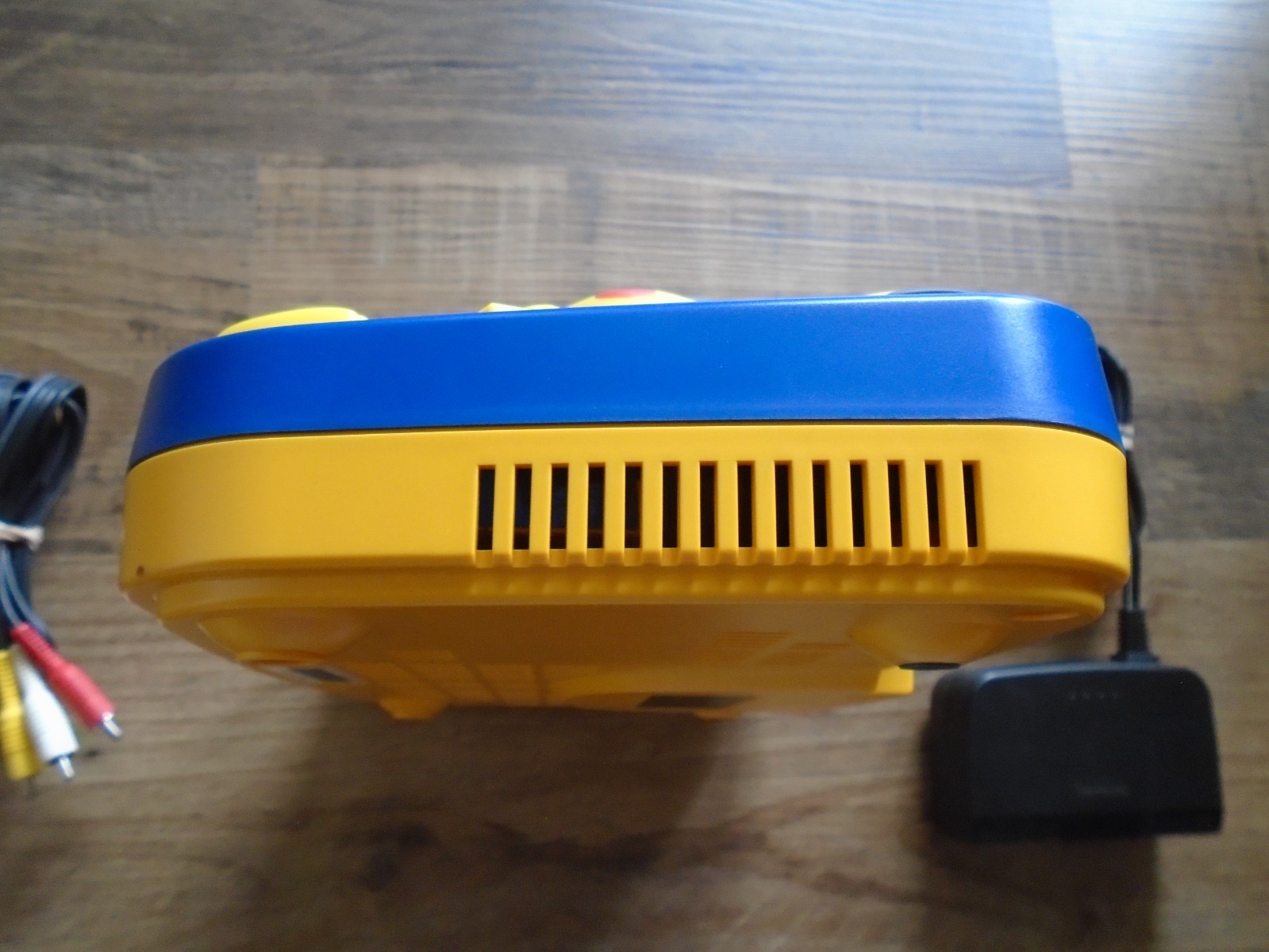 SEMI-WORKING Nintendo 64 N64 Pokemon Pikachu Edition Console FOR REPAIR READ USA
