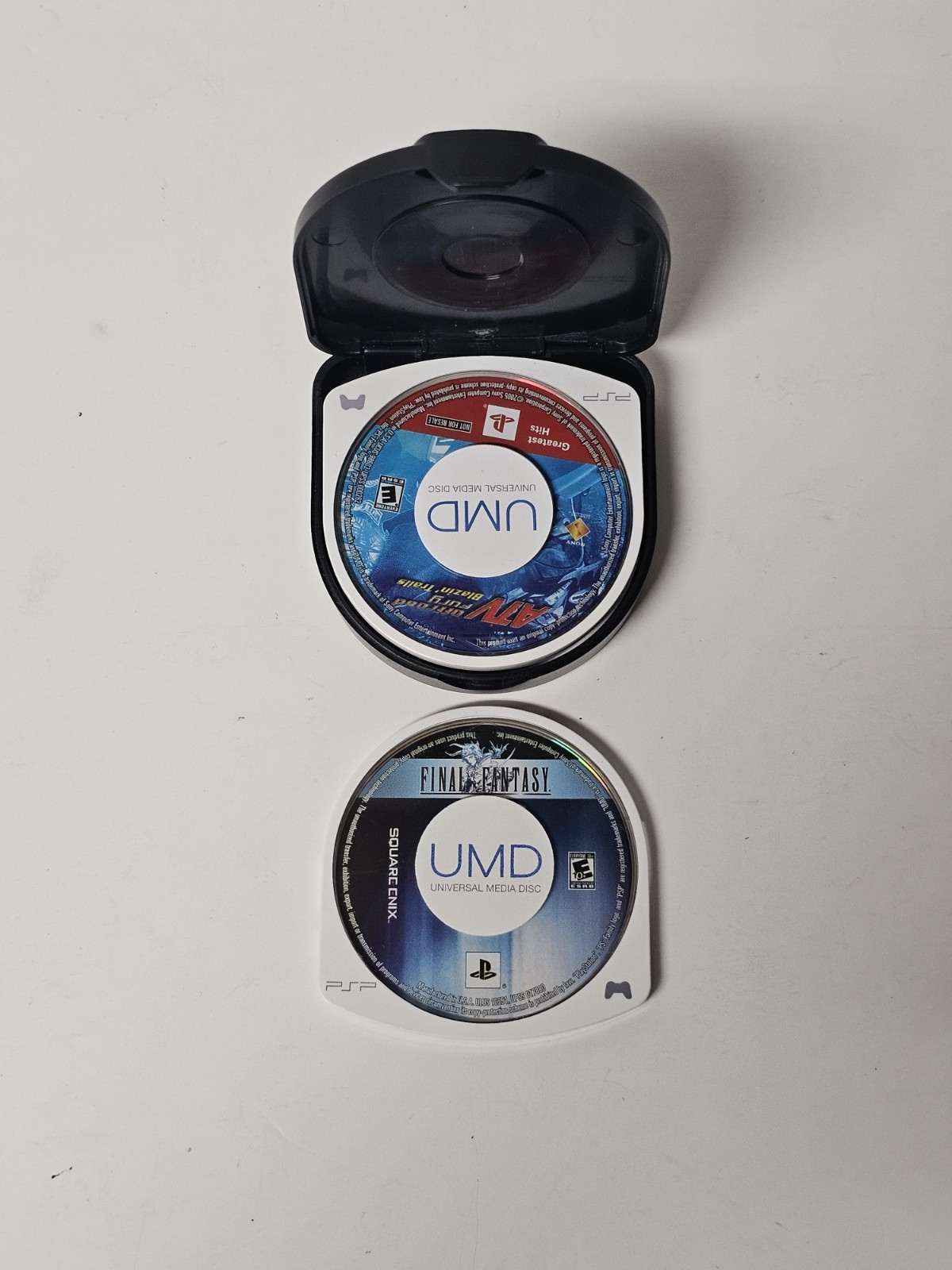 Sony PSP 4-game Lot w/ Black Intec Game holder Case (Final Fantasy, ATV, & More)
