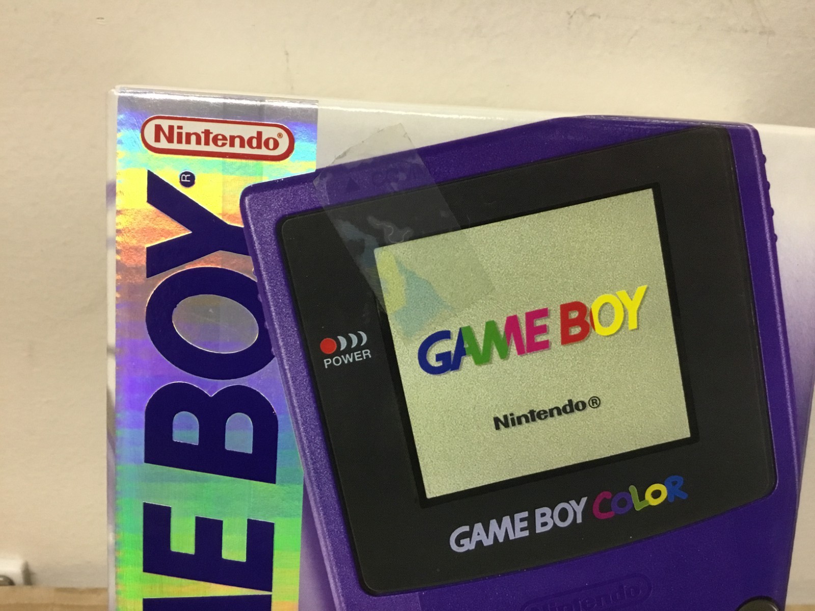 Used Nintendo Game Boy Color Hand Held Console Grape *Tested – Works* CIB