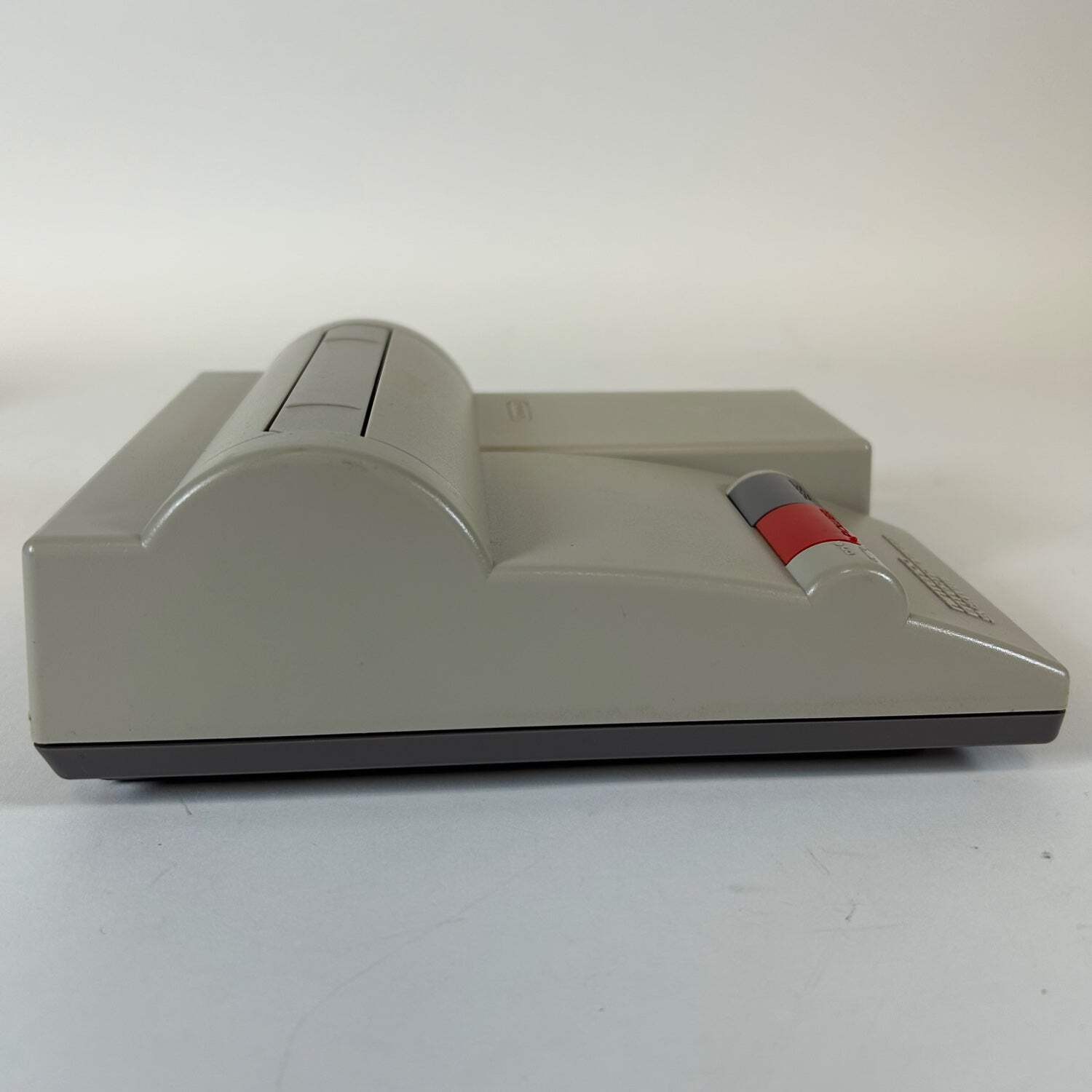 Nintendo NES Top Loader Console Gaming System NES-101 Gray