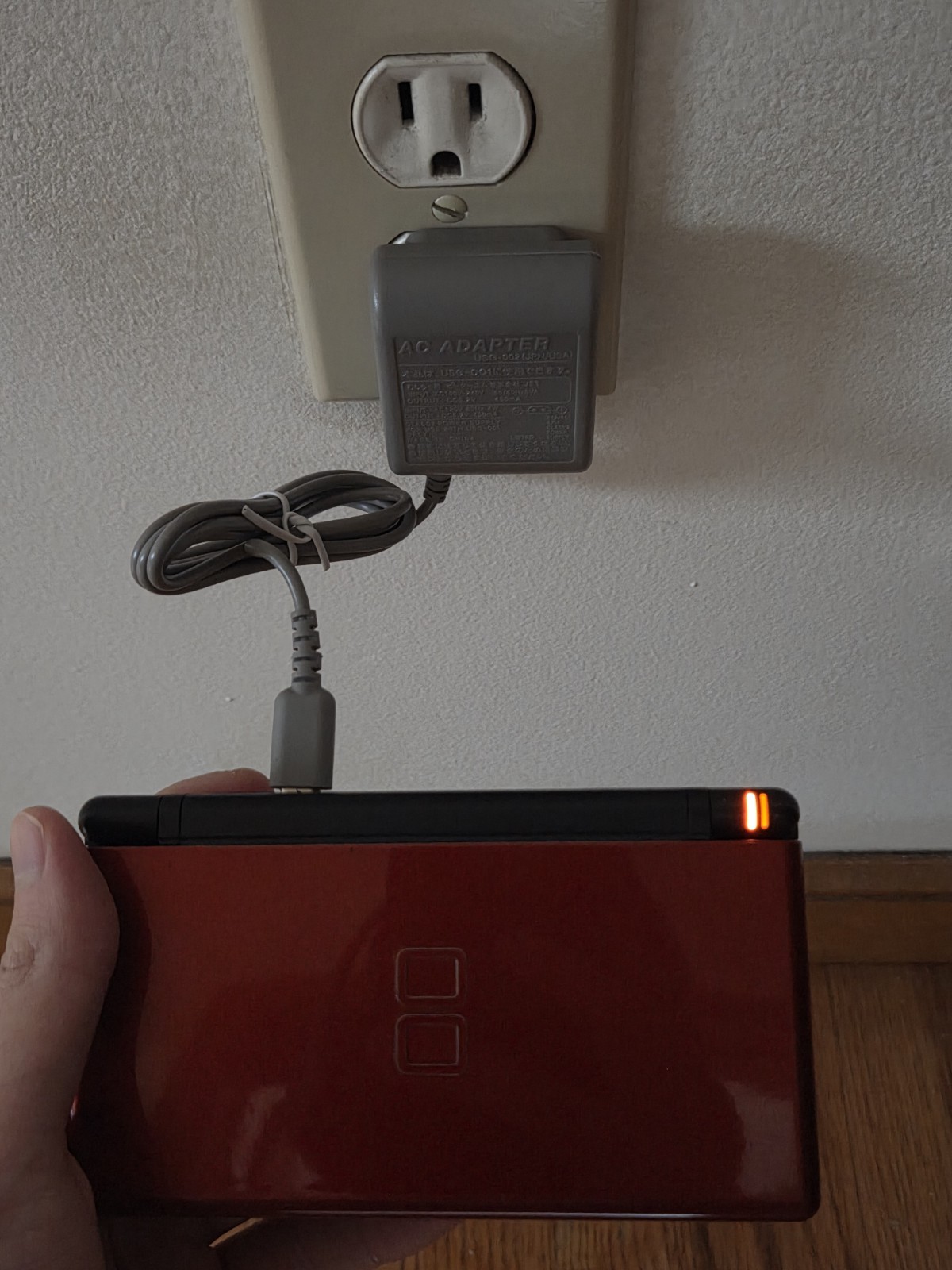 DS Lite (Crimson Color)