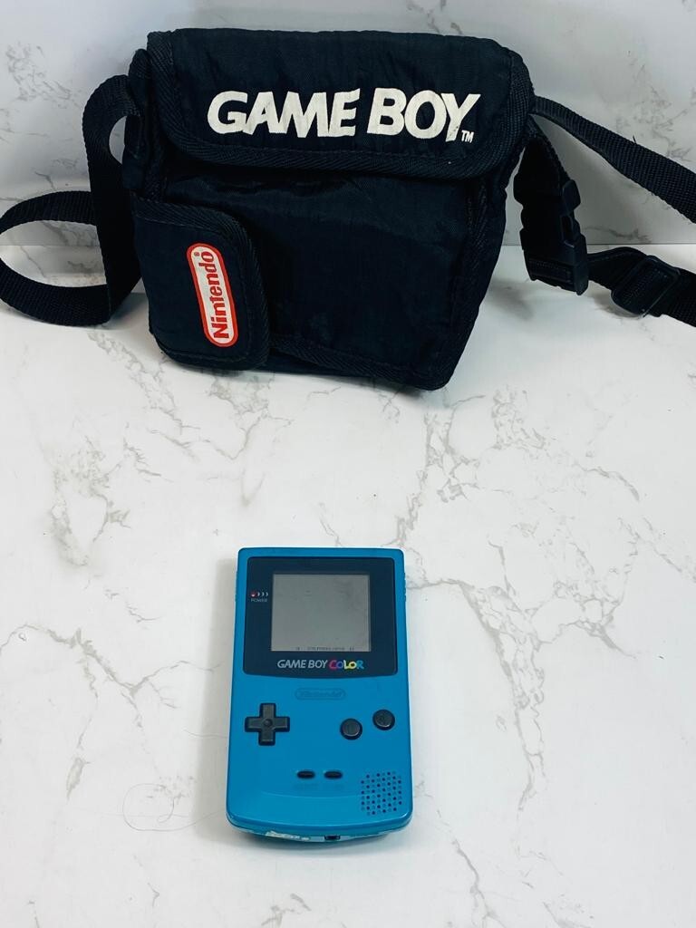 Nintendo GameBoy Color Handheld Game Console and Bag – CGB-001 Tested Working