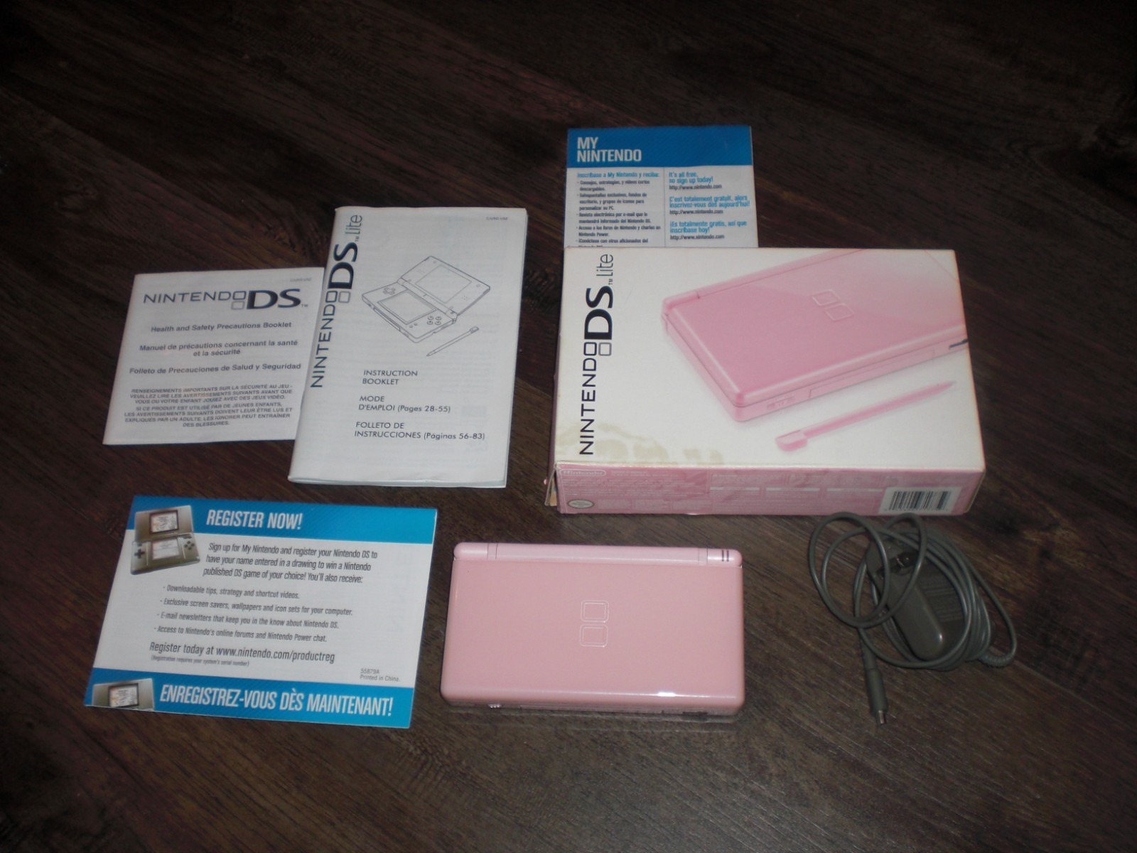 Nintendo DS Lite Coral Pink Console System COMPLETE CIB Box MATCHING SERIAL TEST