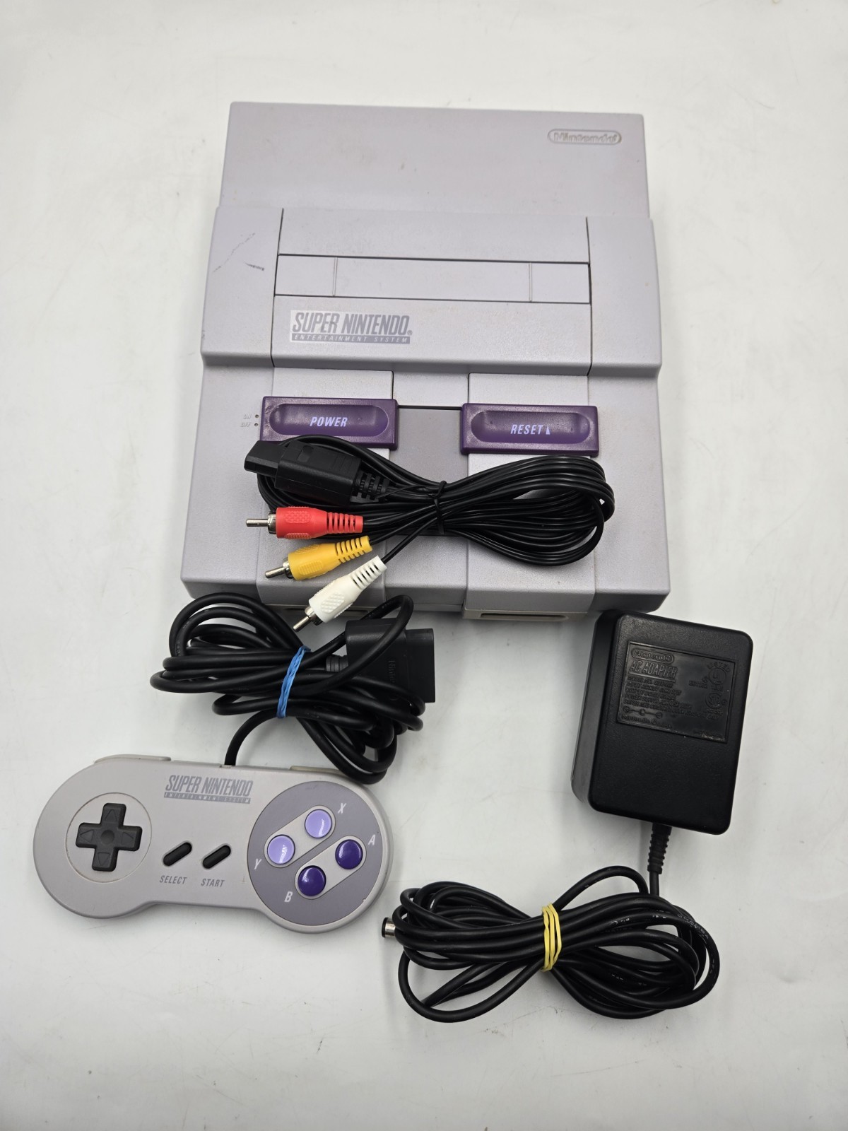 Super Nintendo SNES Console Bundle w/ Controller (Tested & Working)