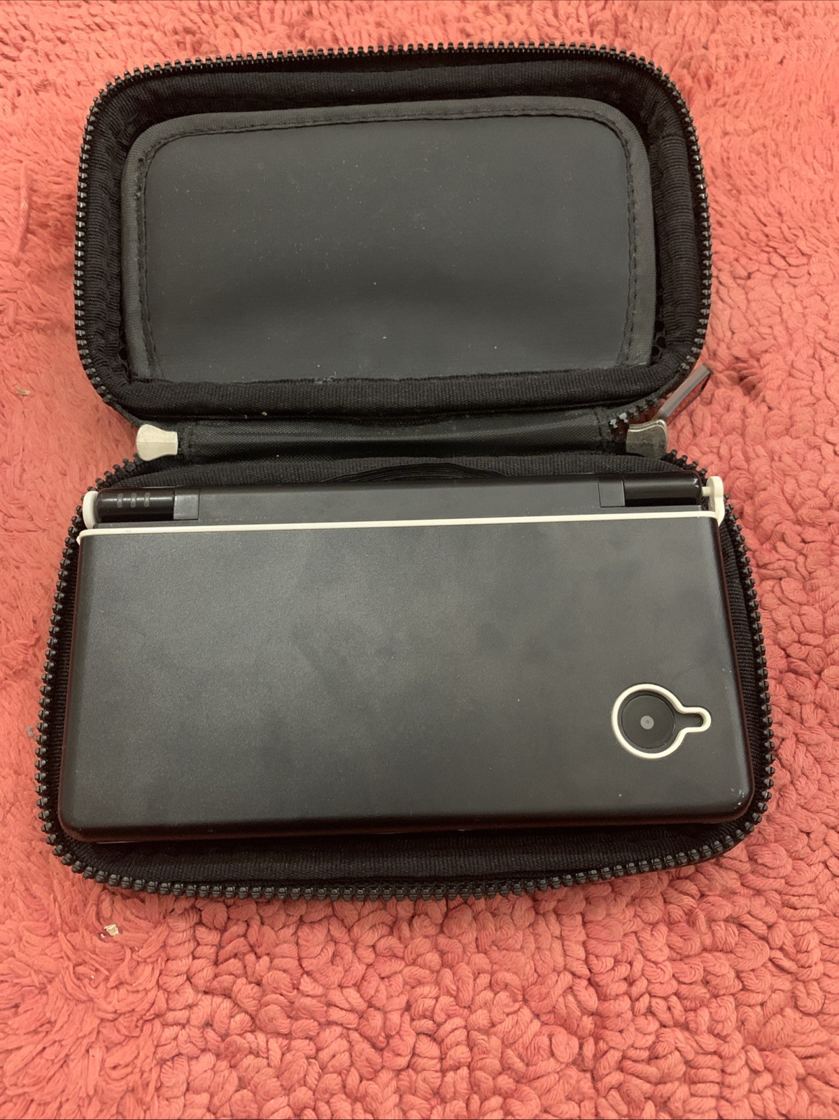 Nintendo DSi Launch Edition Black Tested w Case + Hard Skin