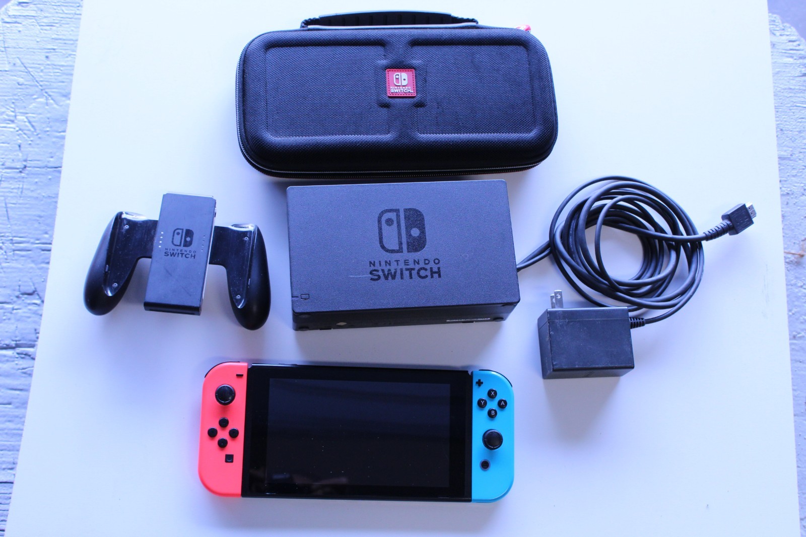 Nintendo Switch HAC-001 Console With Dock and Charger