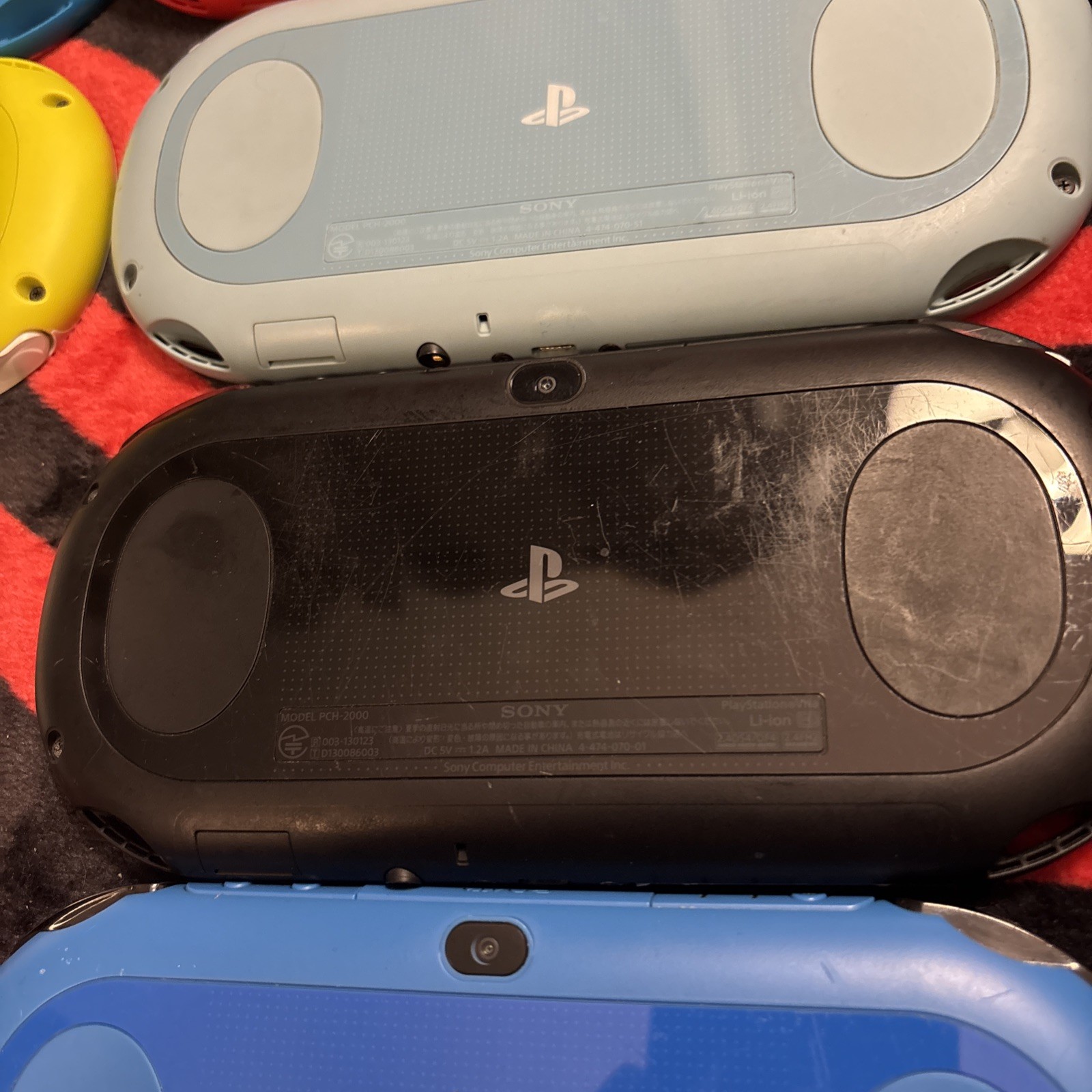 Sony PlayStation Vita 2000 Slim PCH-2000 Black with Charger Read Description