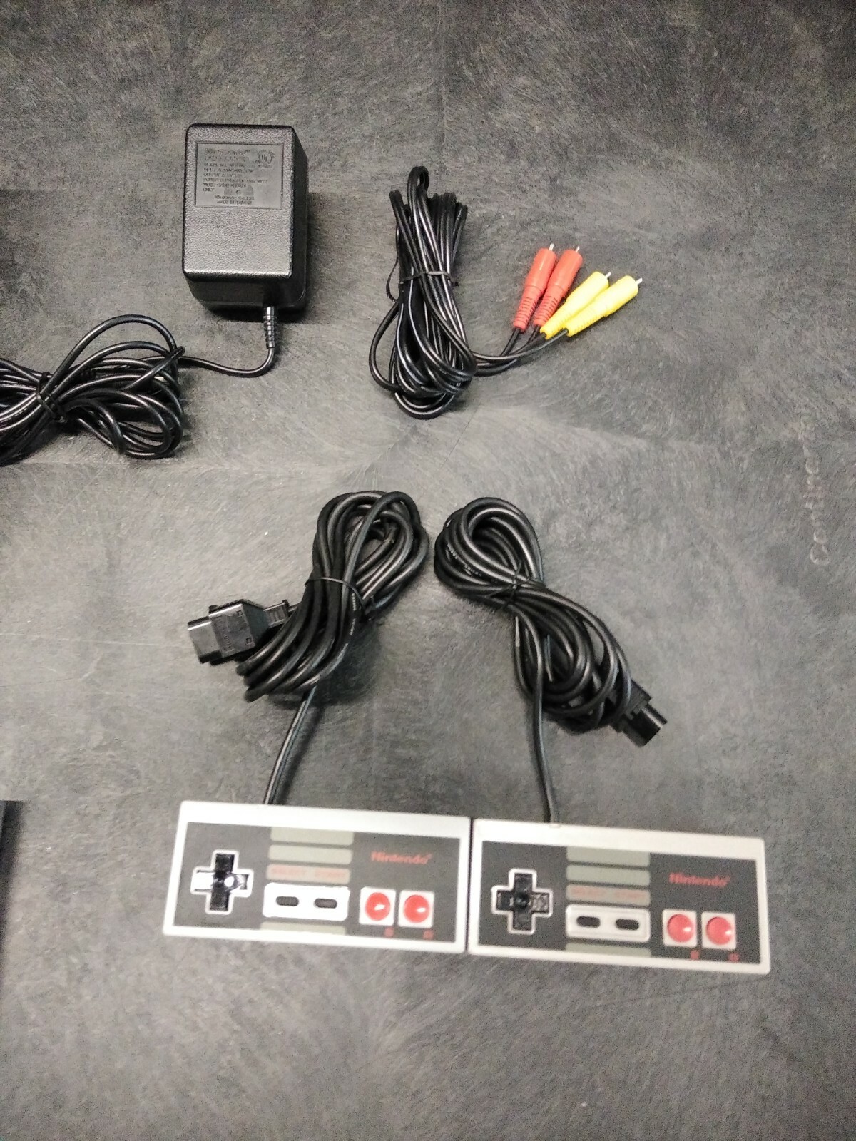 Original Nintendo Entertainment System NES with Mario 1-3 Mint Condition Console
