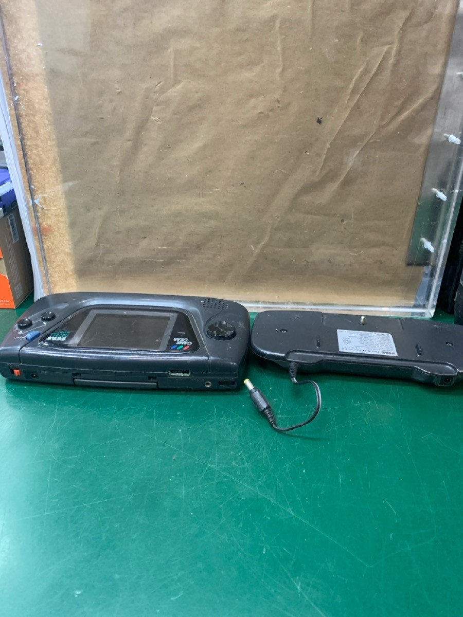 Sega Game Gear 2110 Battery Powered Game System – Defective/As-IS (E10049695)