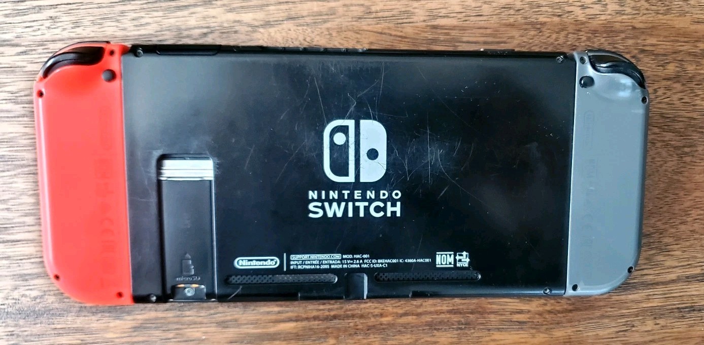 Nintendo Switch HAC-001(-01) One Bundle – Works!