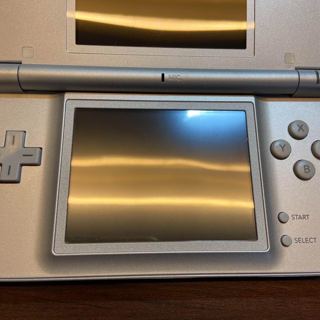 Nintendo DS LITE Gloss Silver 2309 From Japan
