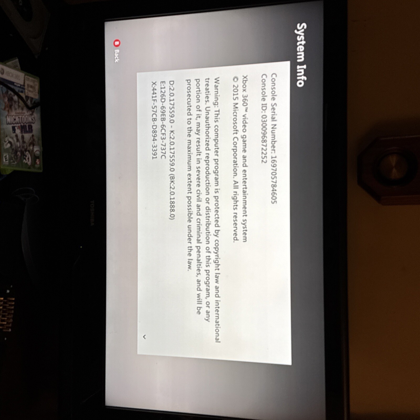 Microsoft Xbox 360 Core System White Console (BK:2.0.1888.0)