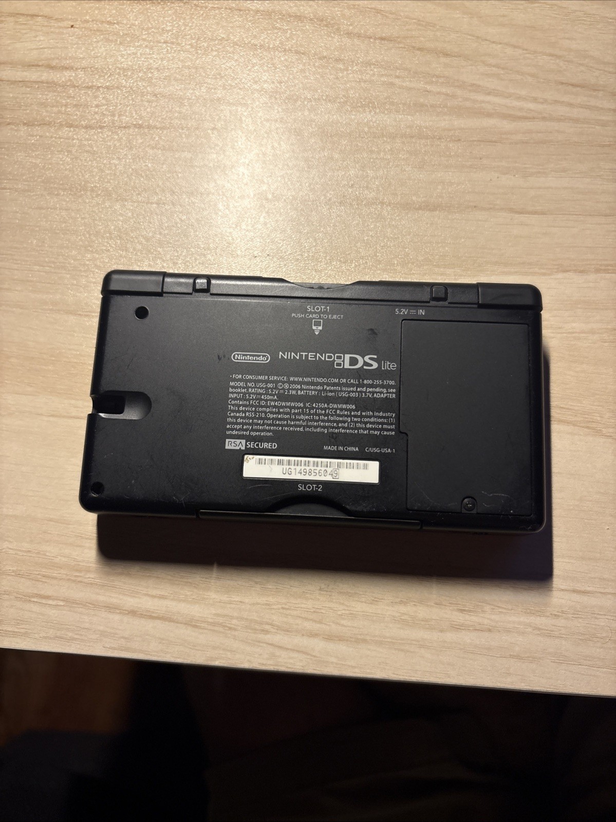 Nintendo DS Lite – Crimson Red READ DESCRIPTION
