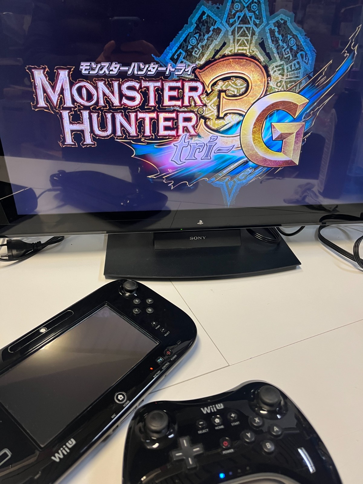 NINTENDO Wii U 32G MONSTER HUNTER 3G HD PREMIUM CONSOLE SET USED TESTED BOXED