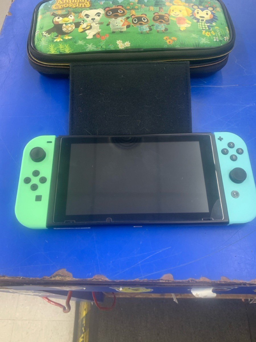 NINTENDO SWITCH HANDHELD ANIMAL CROSSING EDITION HAC-001 (C26035492)