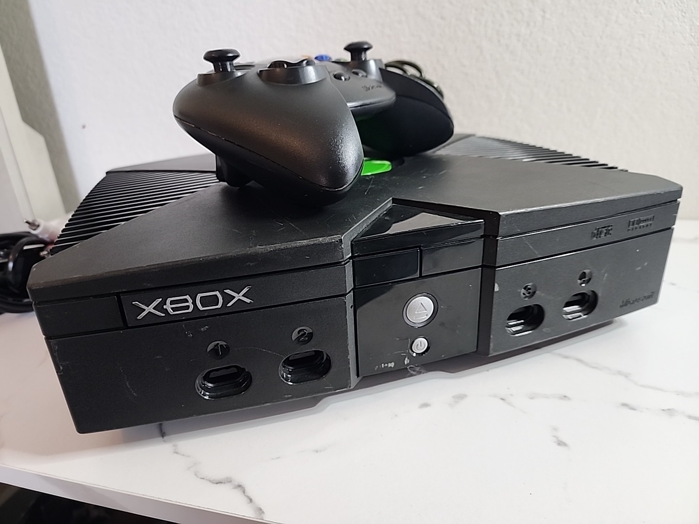 Original Microsoft Xbox Console Complete System With Controller & Plugs