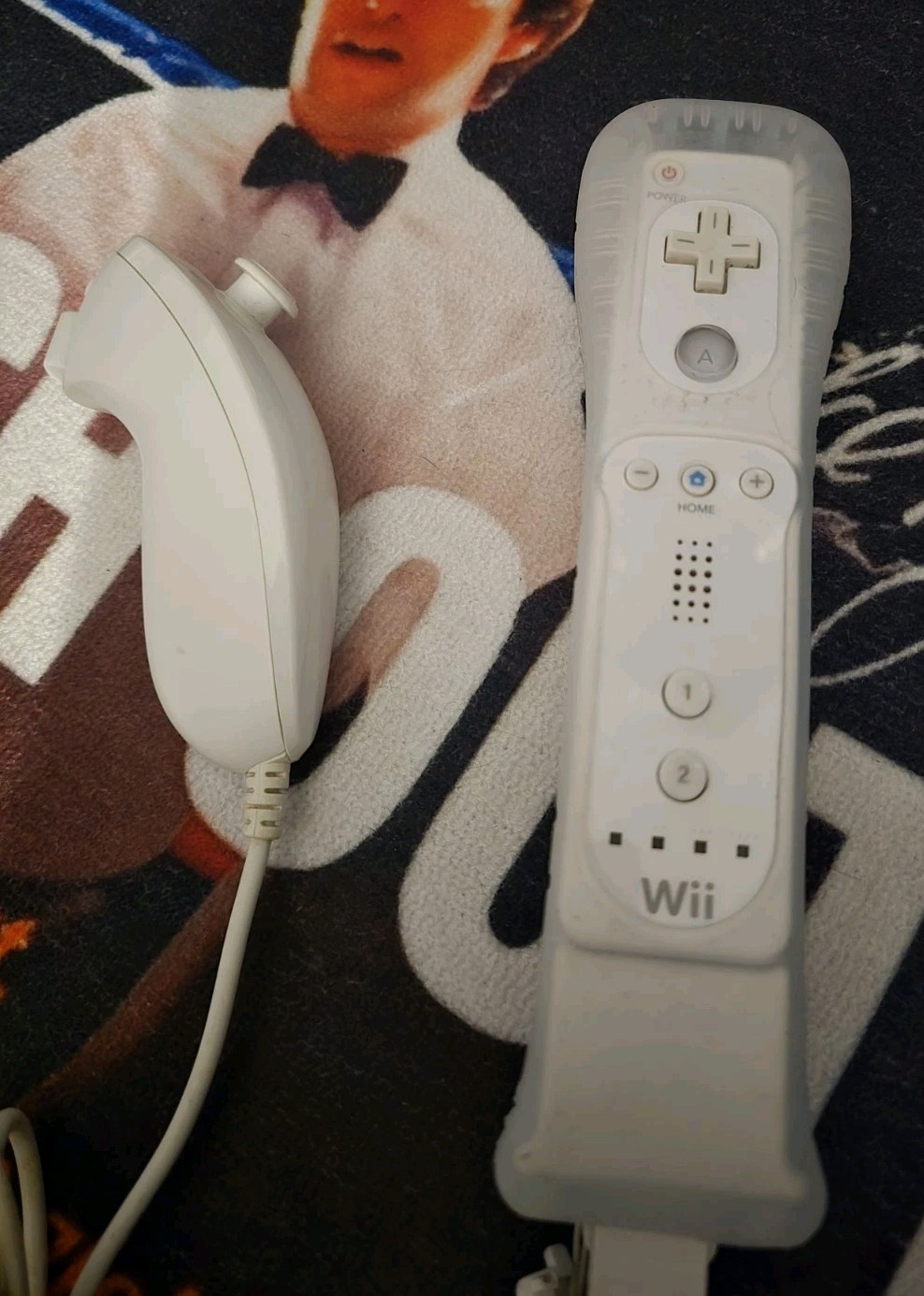 Nintendo Wii Console Bundle OEM Remote Nunchuk Sensor Bar Stand Cables Clean