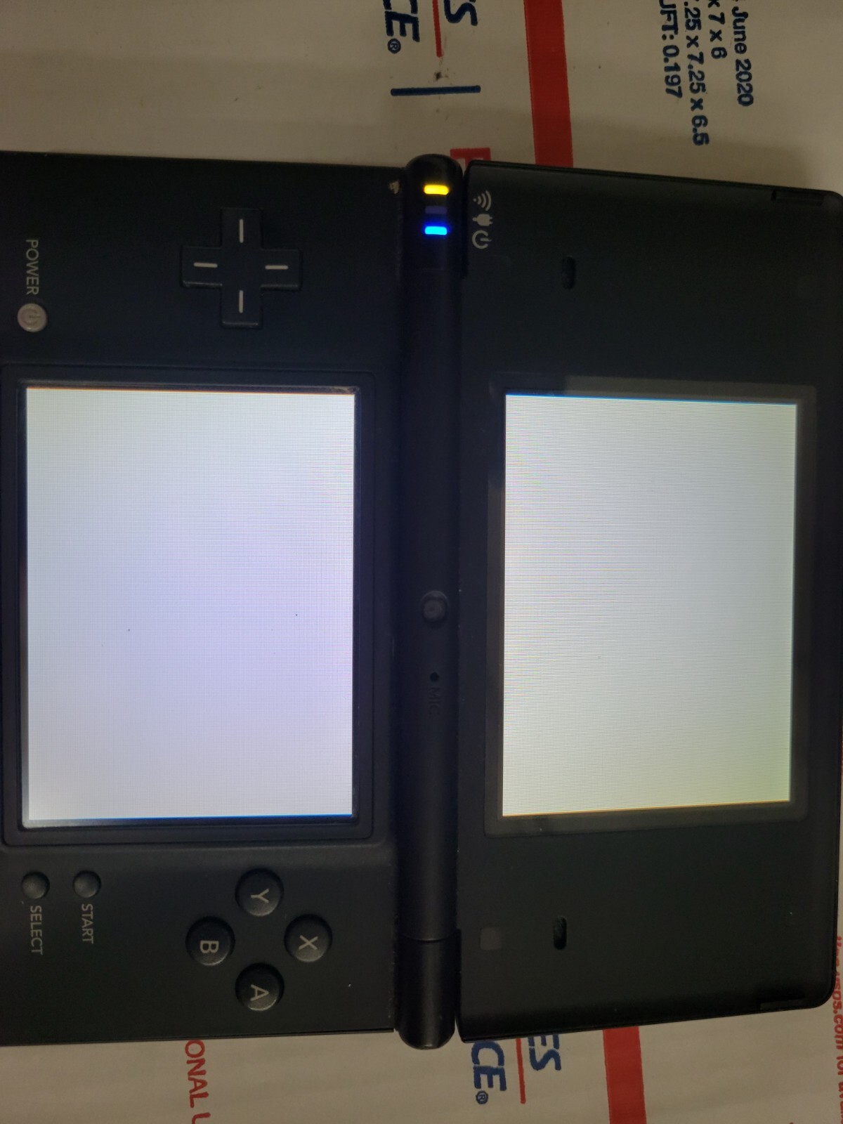 Nintendo DSi Console, JAPANESE, Triggers, Yellow Scrn, QUIK! [G211]