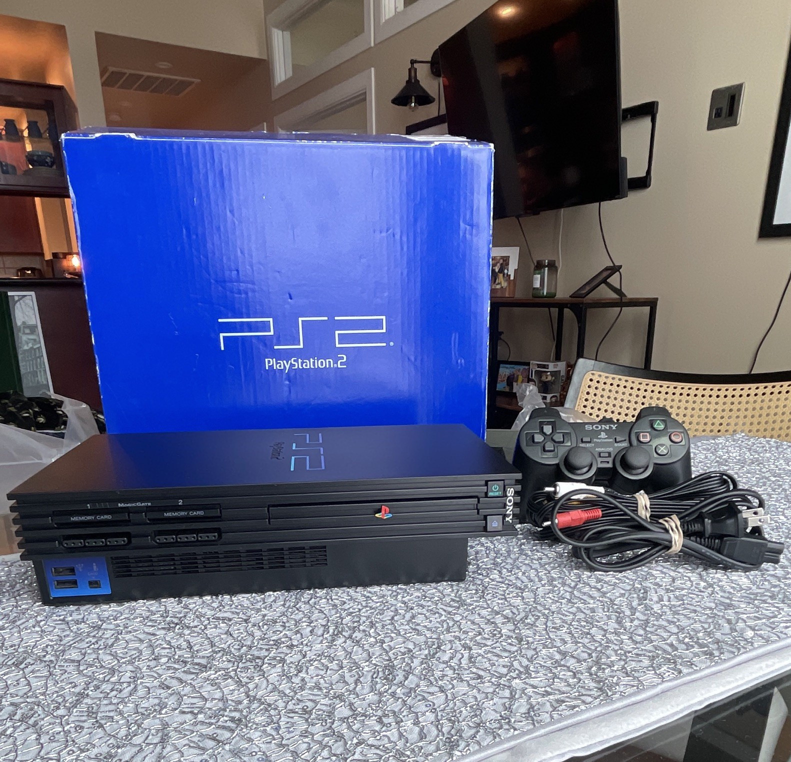 Sony PlayStation 2 SCPH-10000 Black with Box Japanese variant. First model.