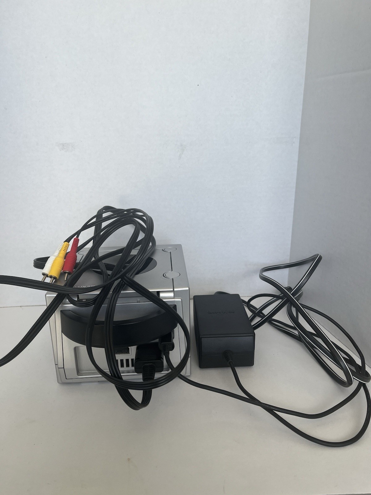 Nintendo GameCube Silver 2001 DOL-001 with Controller