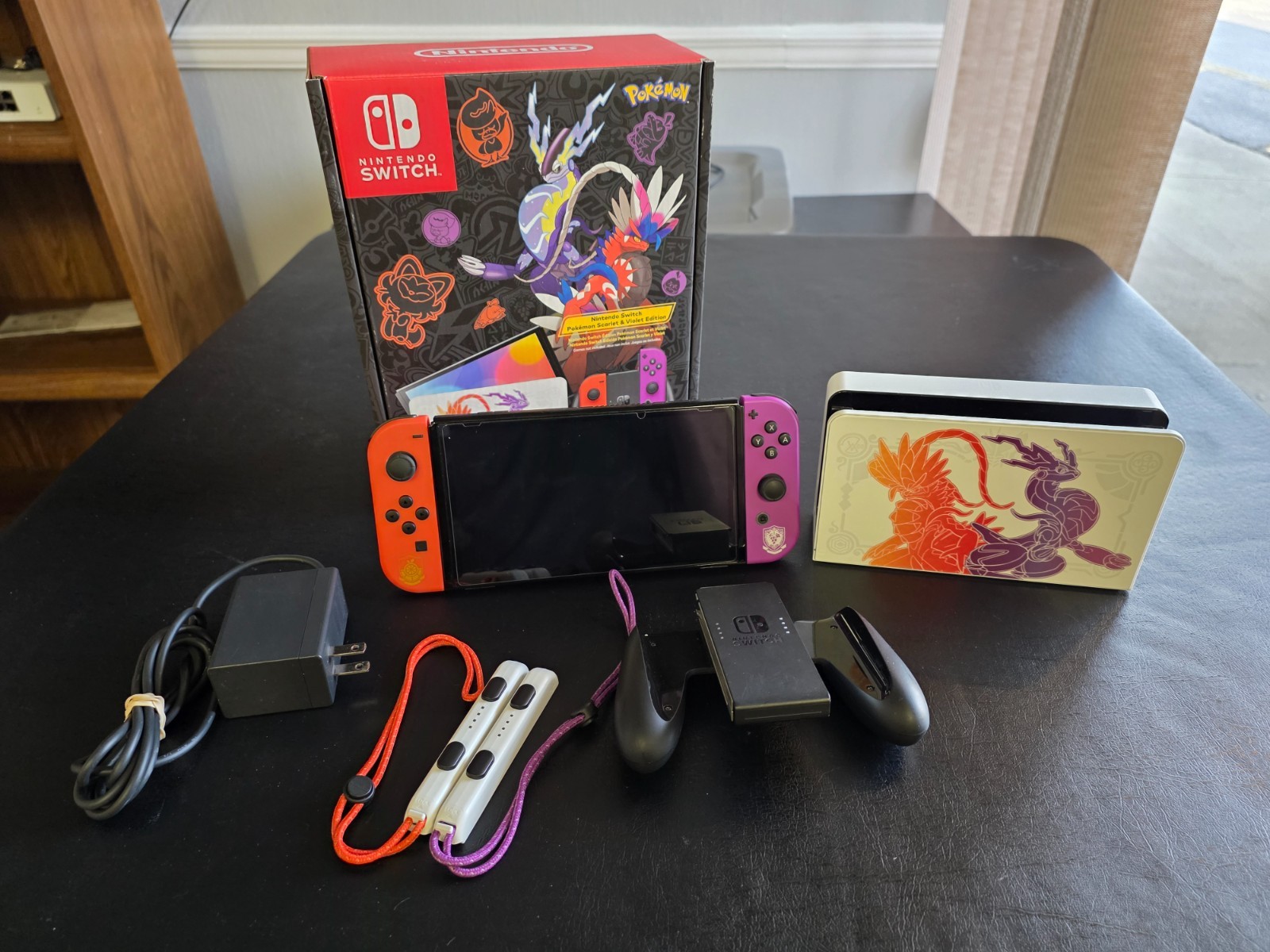 Nintendo Switch (OLED Model) Pokémon Scarlet & Violet Edition – Complete