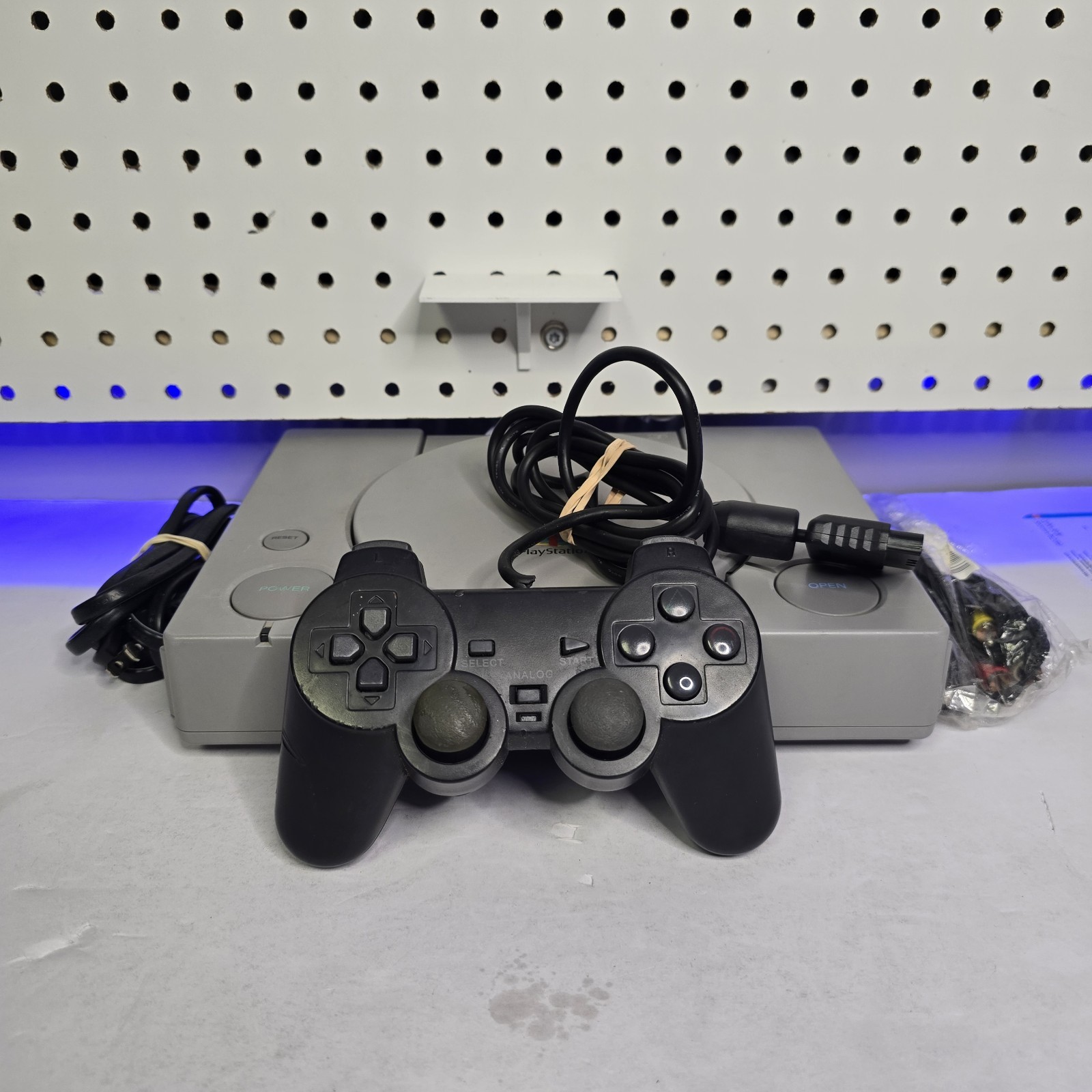 Sony PlayStation 1 Original PS1 SCPH-7501 Tested Cables PS2 Controller Fast Ship