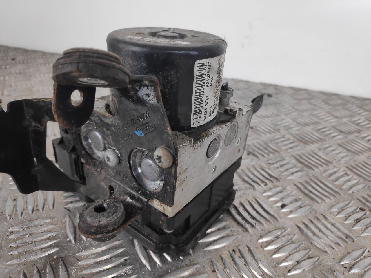 VOLVO S60 II 134 12-15 ABS VALVE/PUMP/CONTROLLER 31329137