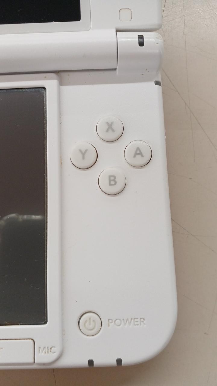 NINTENDO SPR-001 3DSLL