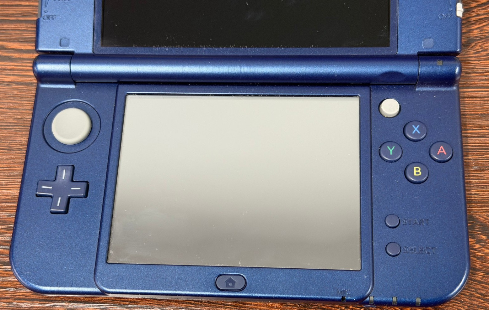 Nintendo New 3DS XL Galaxy Edition Handheld System Purple in Great Condition