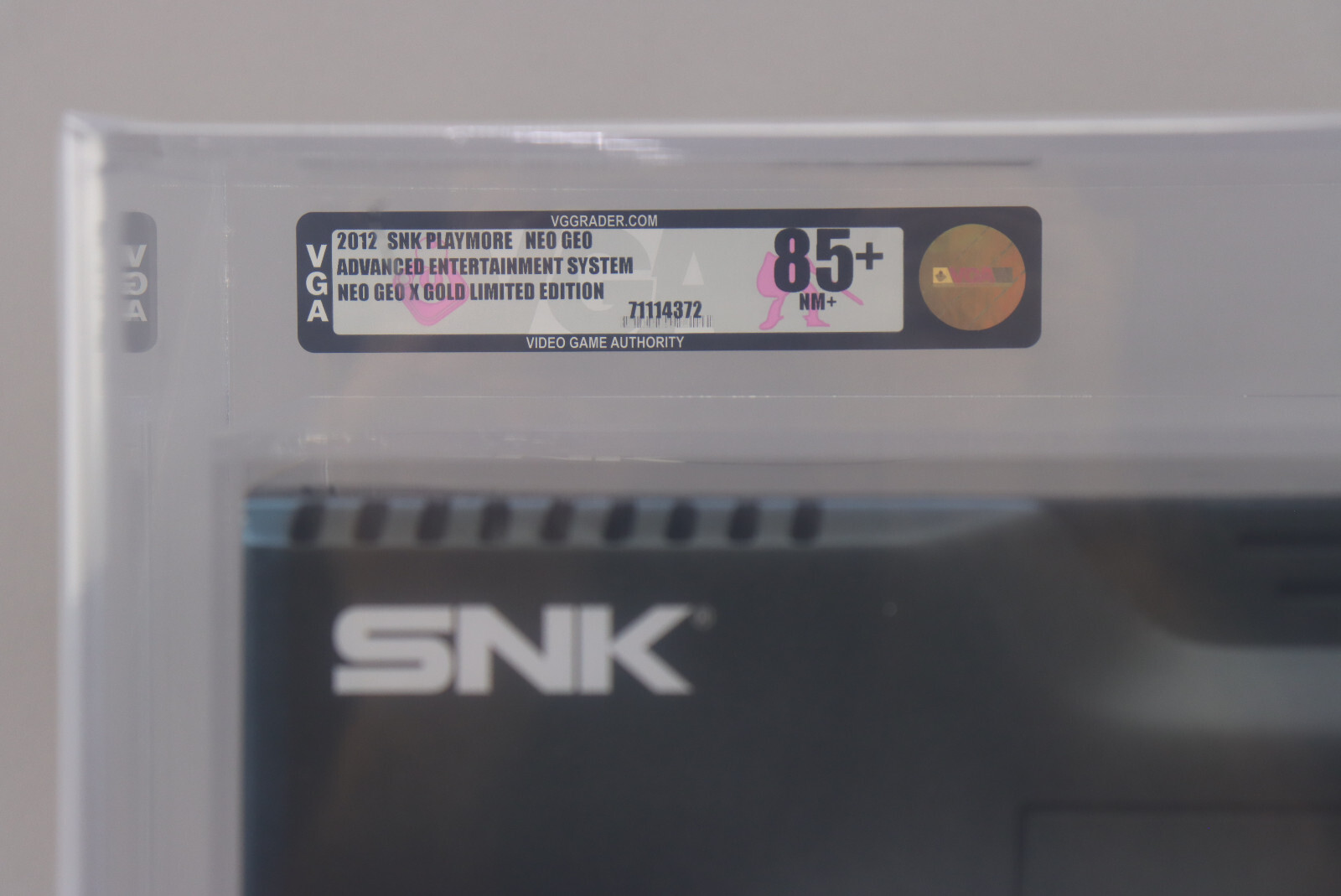 2012 SNK Playmore Neo Geo X Gold Limited Edition Console VGA Gold Level 85+ NM+