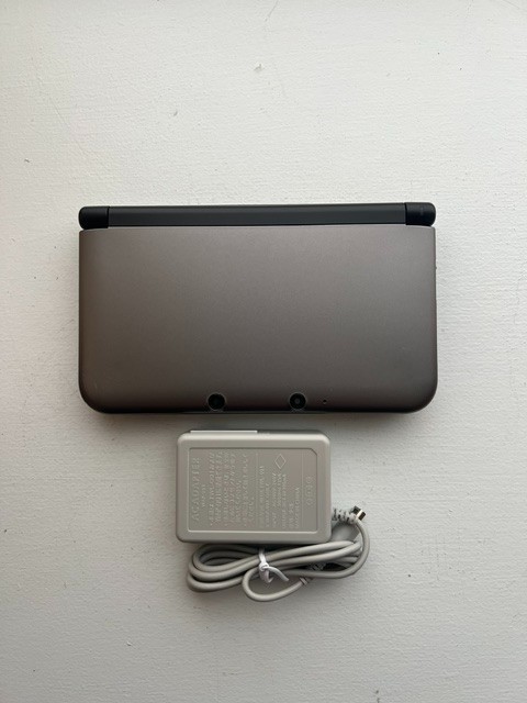 Nintendo 3DS LL XL Console – Gun Metal Gray – Japanese – Very Good Condition