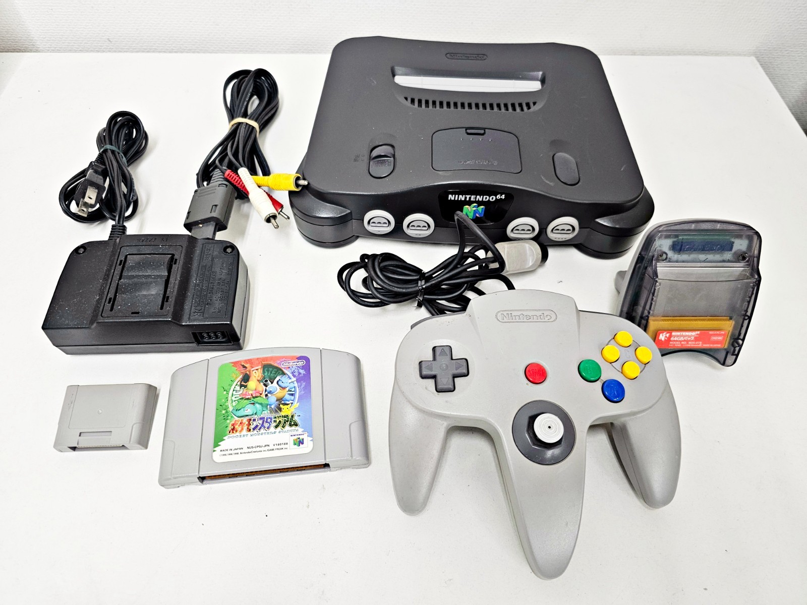 Nintendo 64 Console Set 301 Japan