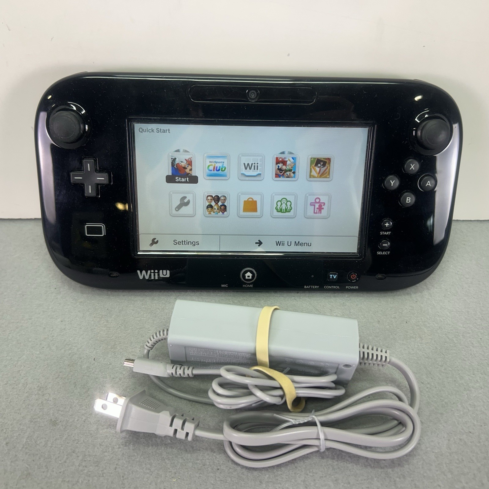 Nintendo Wii U GamePad Controller WUP-010 (USA) Black W Charger Tested Works