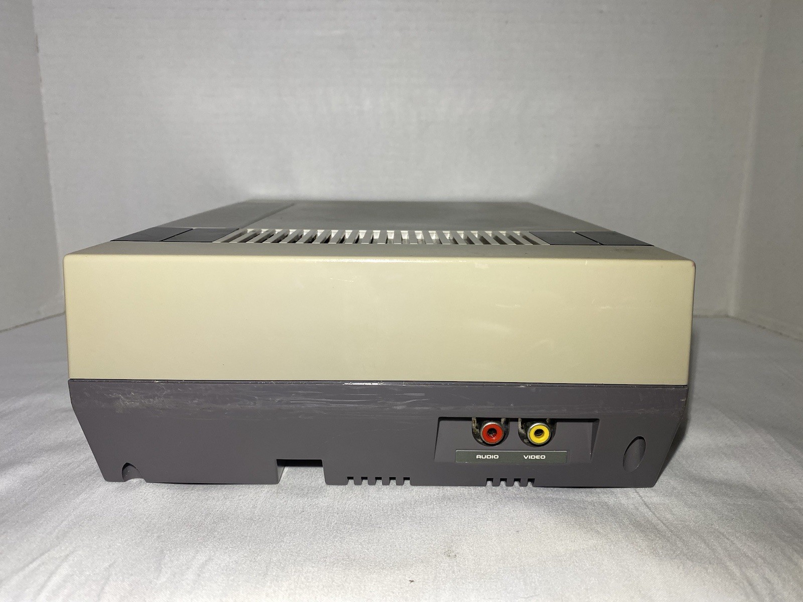 Nintendo NES console only (NES-001) – Tested/works