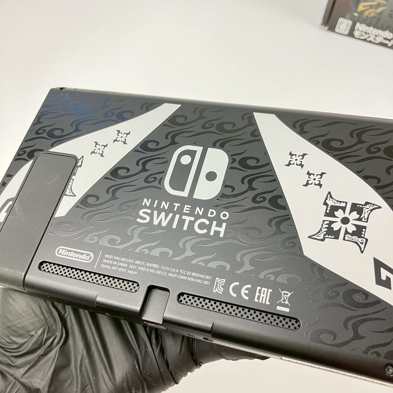 Nintendo Switch Monster Hunter RISE HAC-001(-01) A Rank Console Region Free H8TM