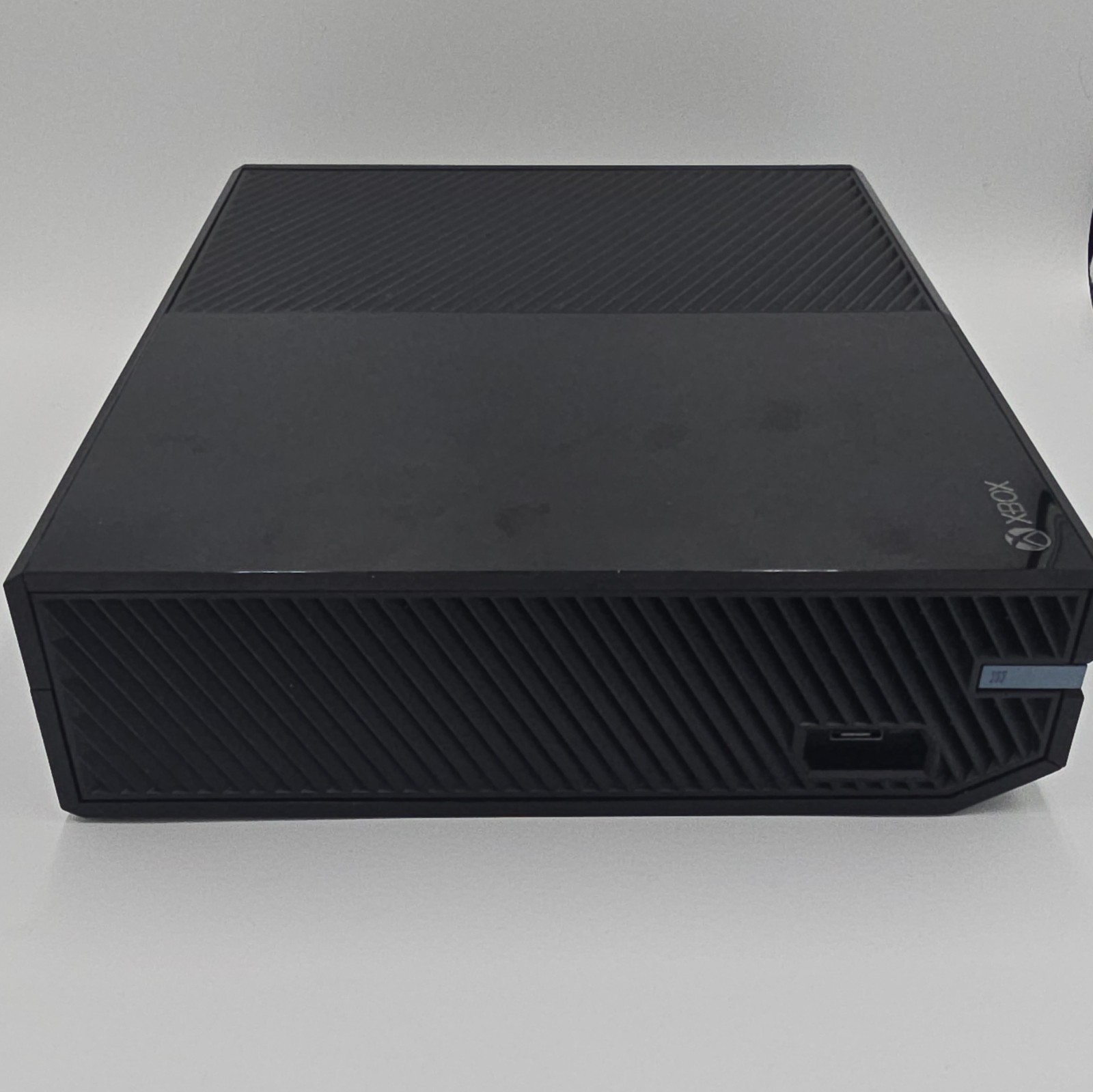 Microsoft Xbox One 1540 Console 500GB 1080p Blu-Ray Compatible Black