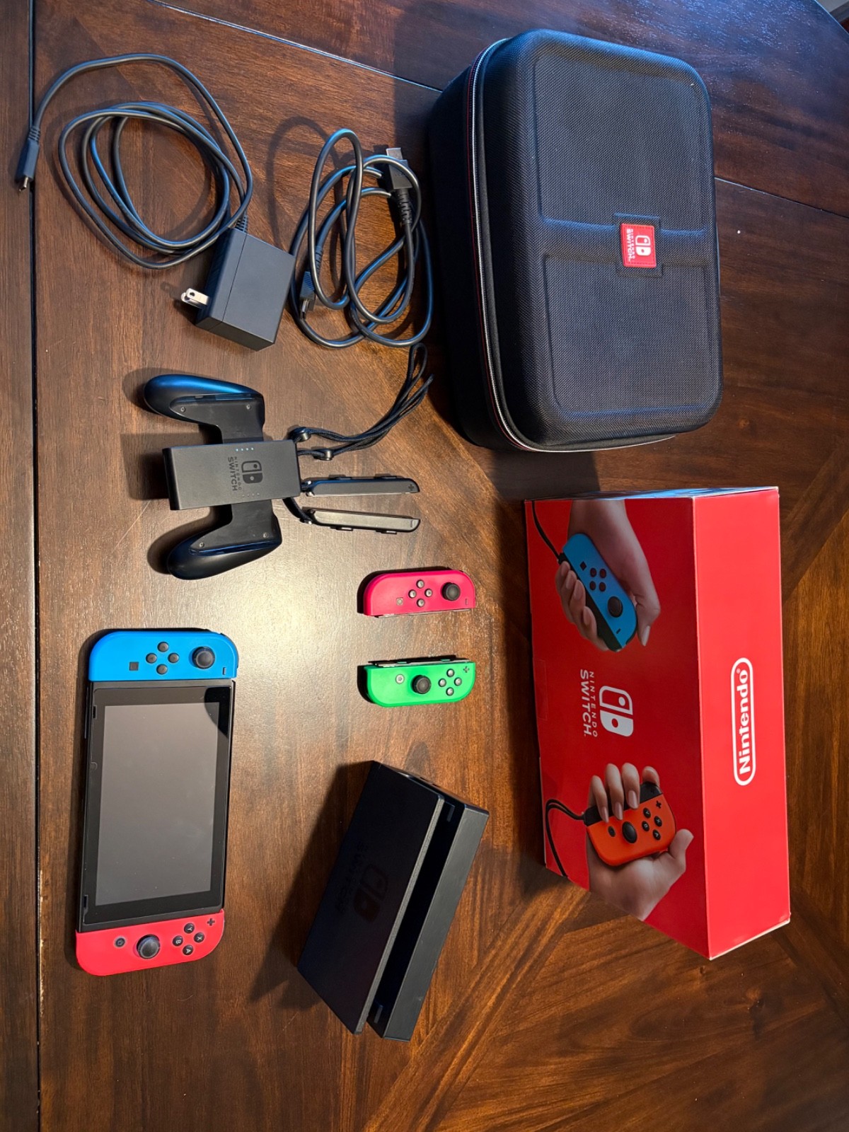 Nintendo Switch 32GB – Neon Red/Neon Blue (w/ 128 MicroSD card)