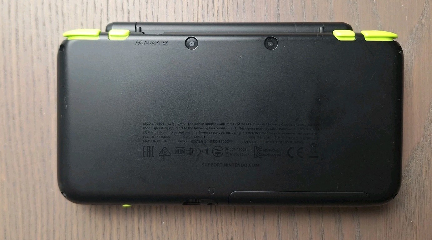 New Nintendo 2DS XL Lime Black | Charger + 32GB SD Card | Region Free USA