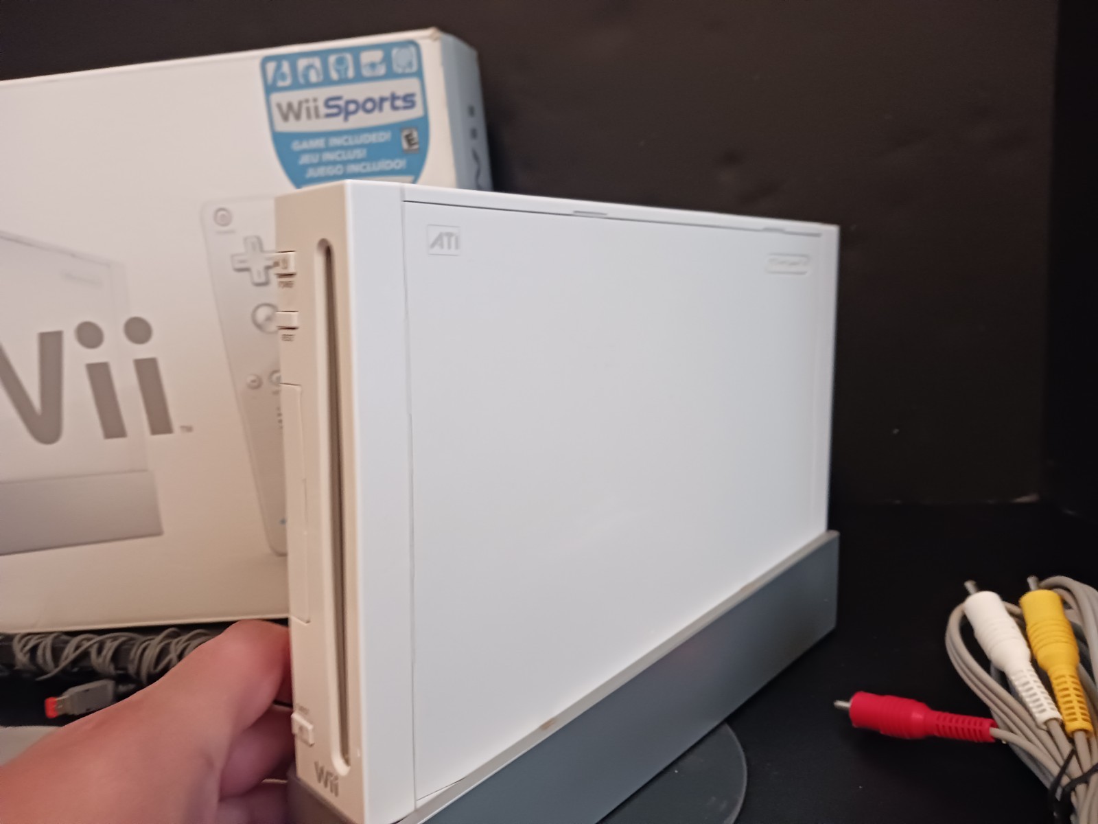 Nintendo Wii Console White Complete In Box CIB with Wii Sports Bundle – Tested!