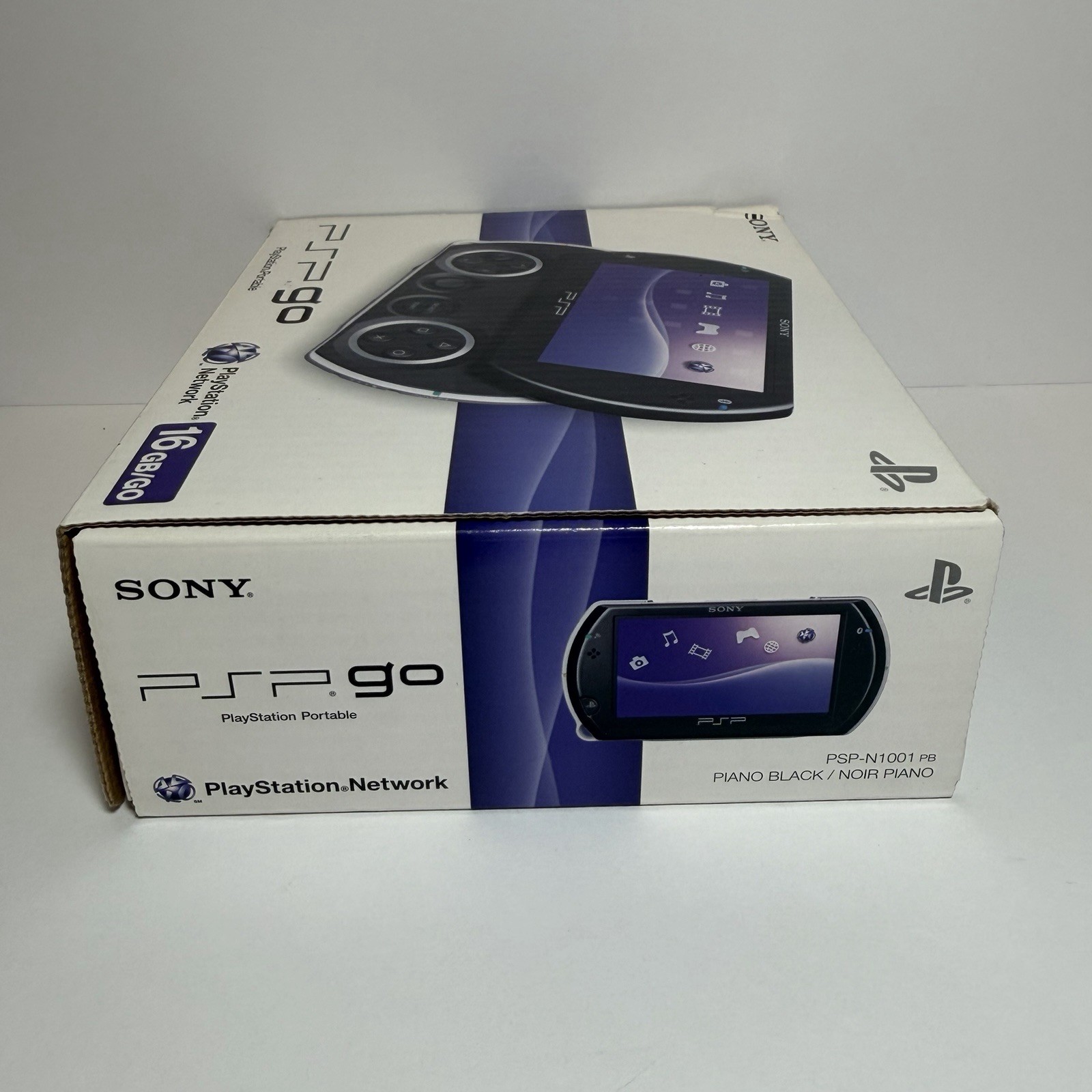 Sony PSP GO 16GB PSP-N1001 Console Handheld Portable Black In Box No Charger