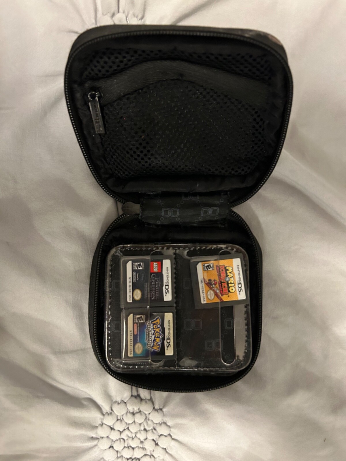 Nintendo 2DS Launch Edition Blue and Black w/ 8 Different Games, Charger, Case