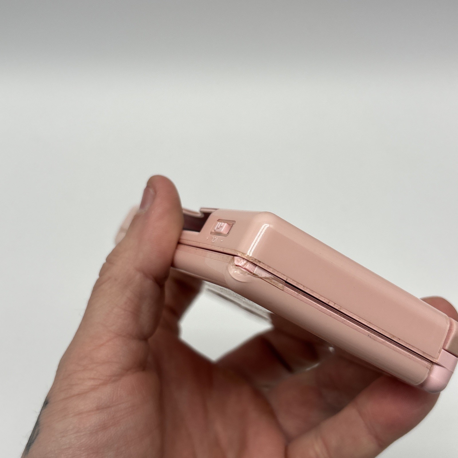 Nintendo DS Lite Metallic Rose W/ Mariokart & Dora – Stylus – NO CHARGER -WORKS