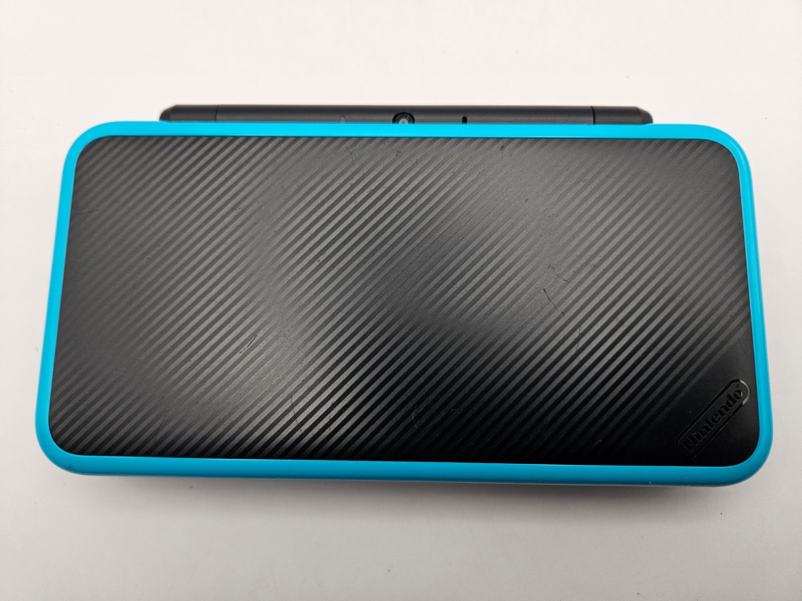 New Nintendo 2DS LL Black/Blue Console Bundle w/ Charger + Protective Case