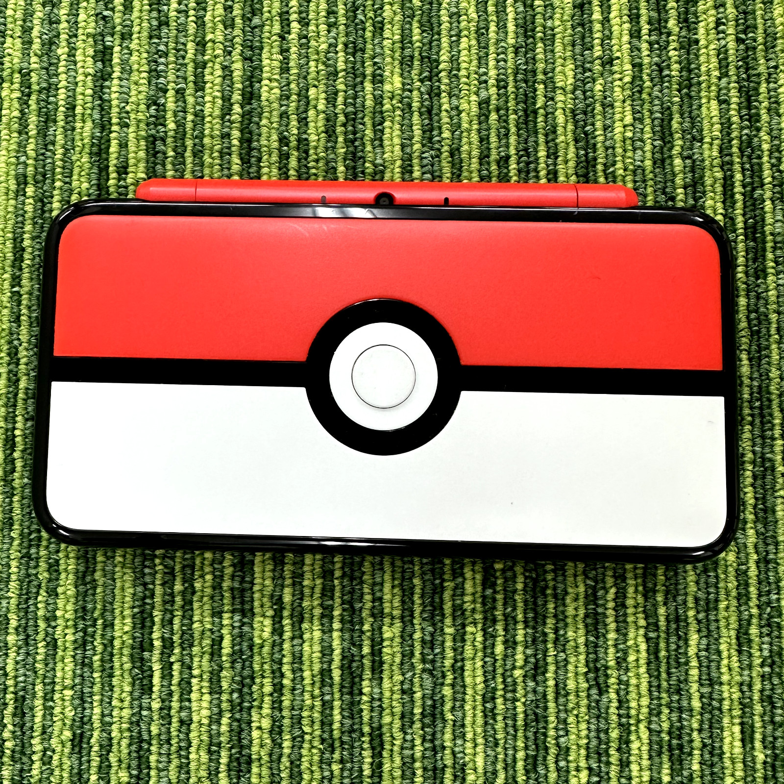 New Nintendo 2DS XL LL Poke Ball Edition Pikachu Monster Console Japanese ver