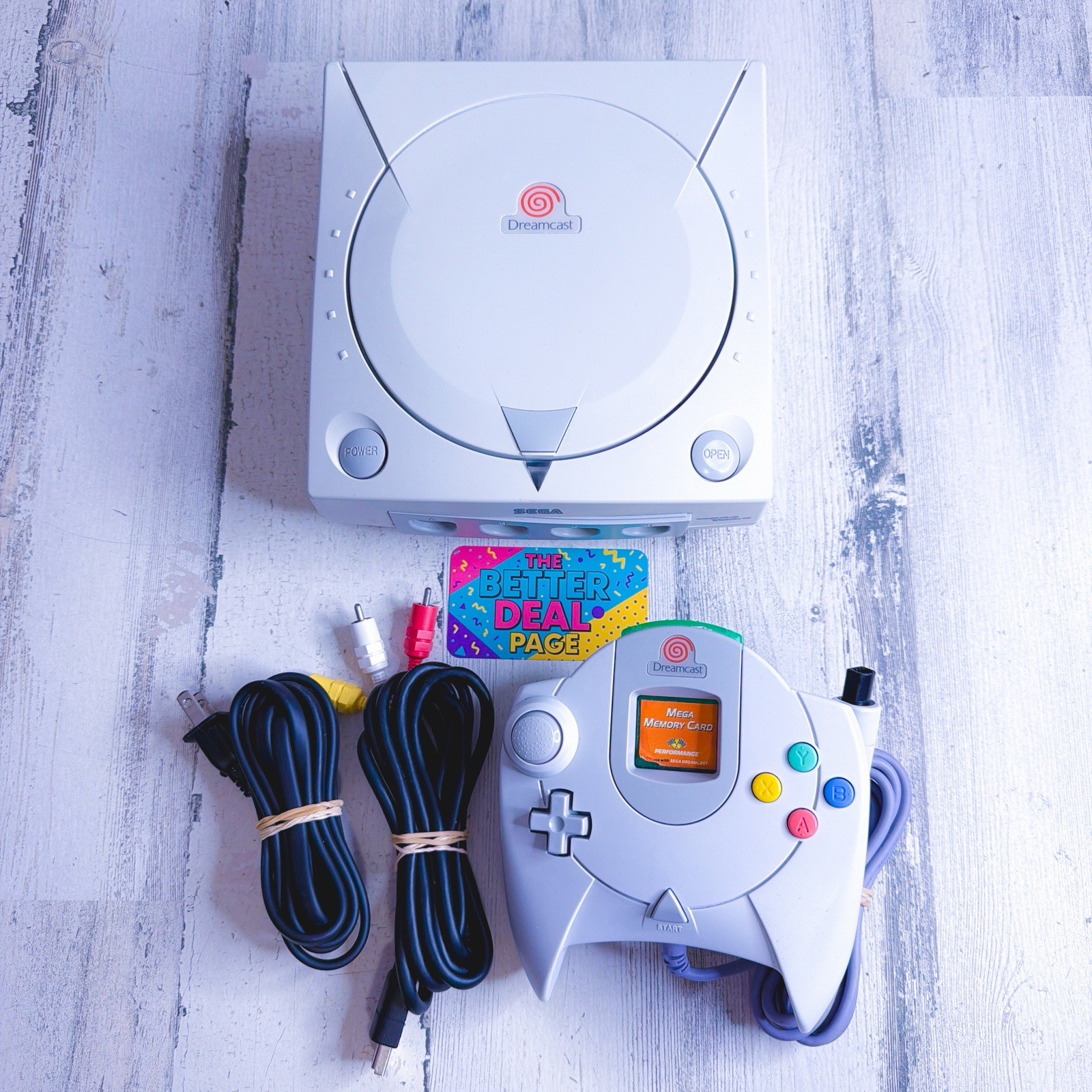 Sega Dreamcast Console Console Gaming System White HKT-3020 Bundle