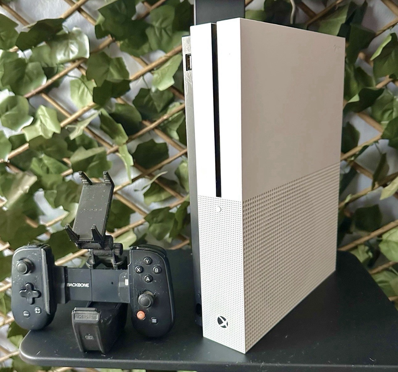 Xbox One S 1TB Console White Bundle