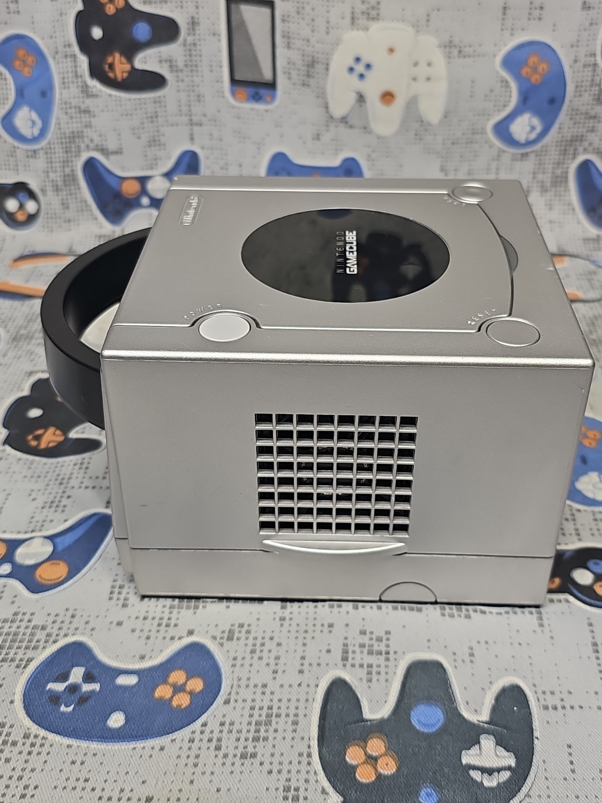 Nintendo GameCube Silver – DOL-101 USA – w/ Controller & Cords CONDITION TESTED